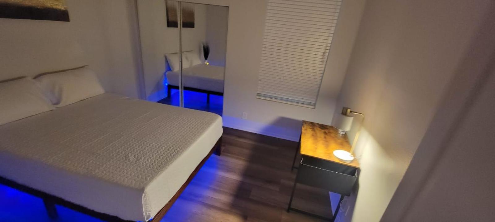 Exclusive In Mdr-venice With Pool, Gym & Hottub *