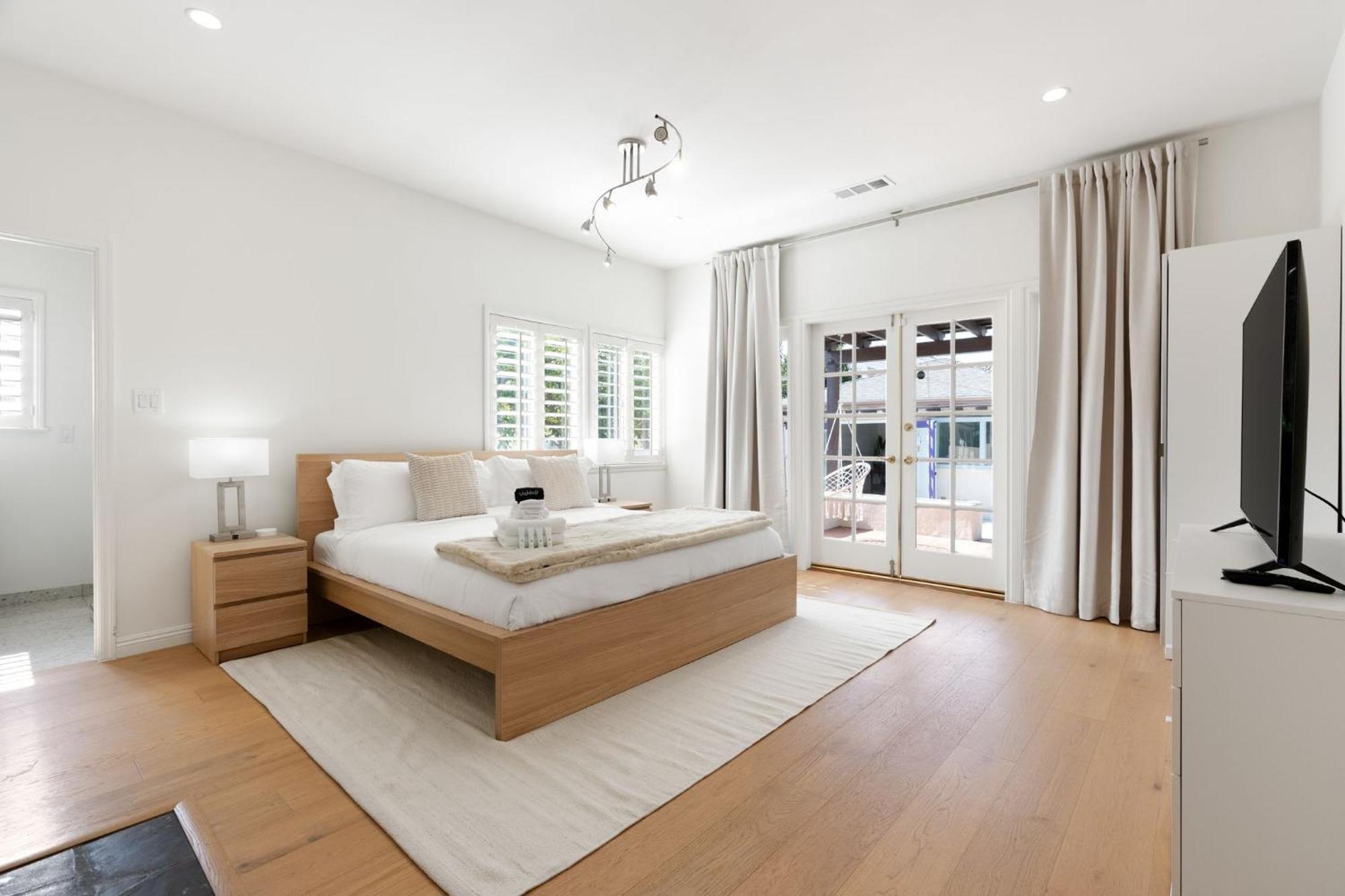Holiday home New Listing Sound Stage By Colby And Conrad *