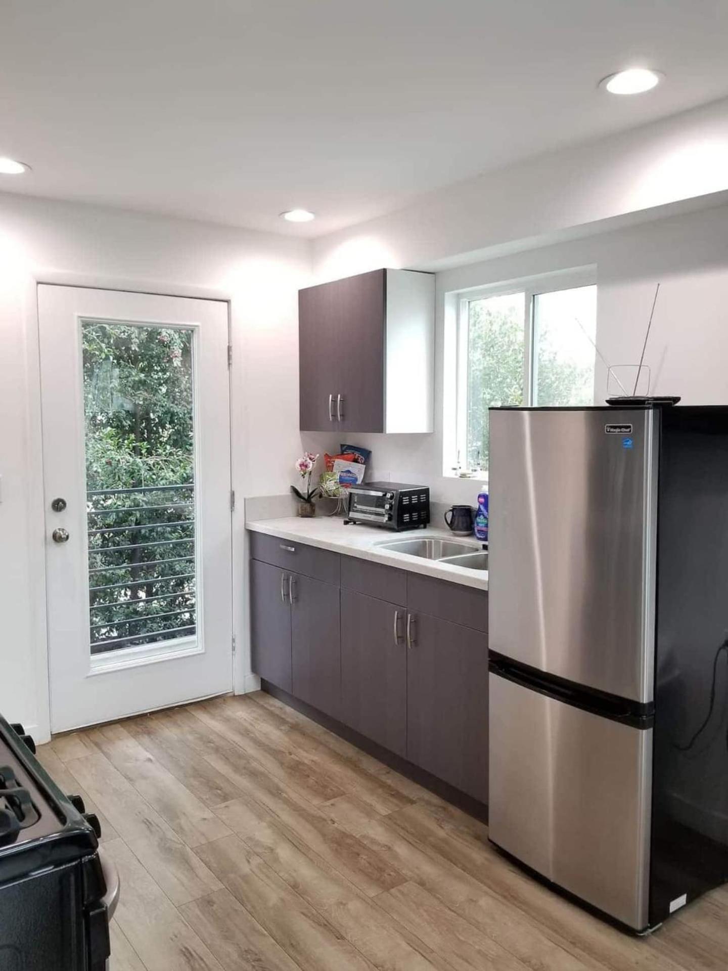 Kobe Bryant-themed 3 Bedroom With Hot Tub 10 Minutes From Rodeo Drive Holiday home Los Angeles