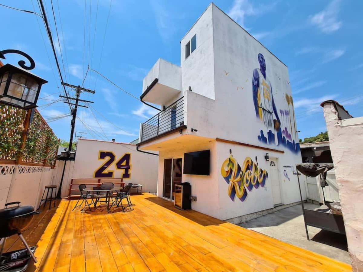Kobe Bryant-themed 3 Bedroom With Hot Tub 10 Minutes From Rodeo Drive Holiday home *