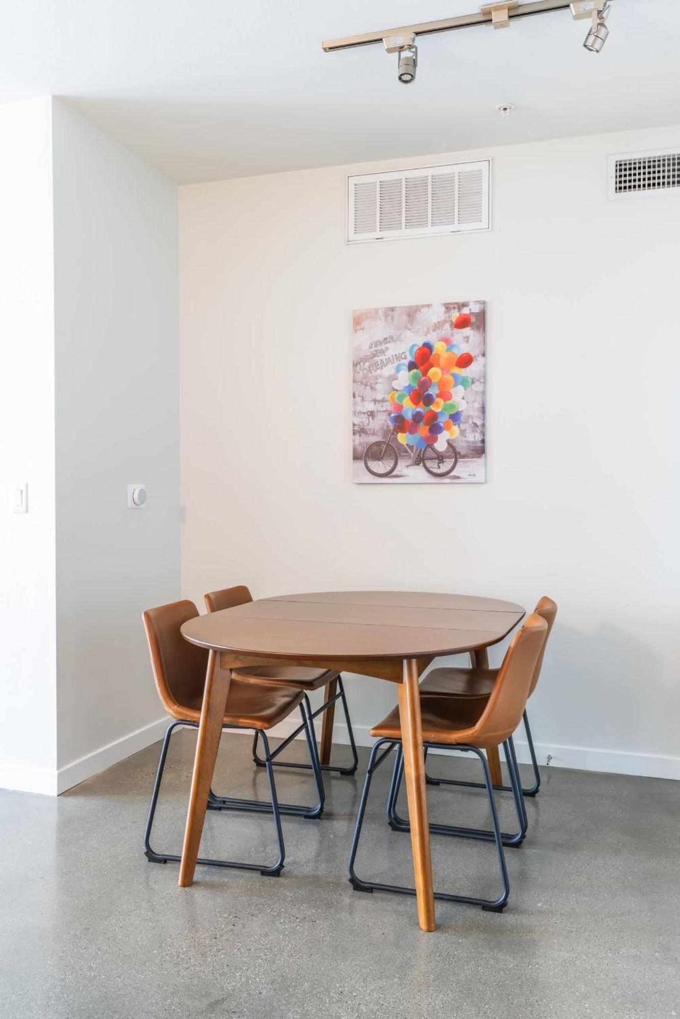 New 2br Mid Century An Apartment *