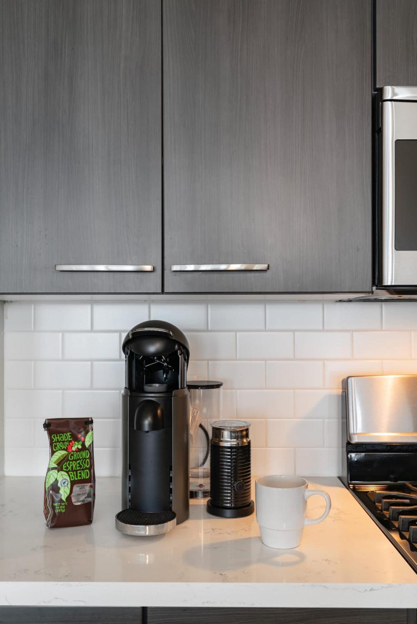 2br Luxury Oasis Hollywood Av