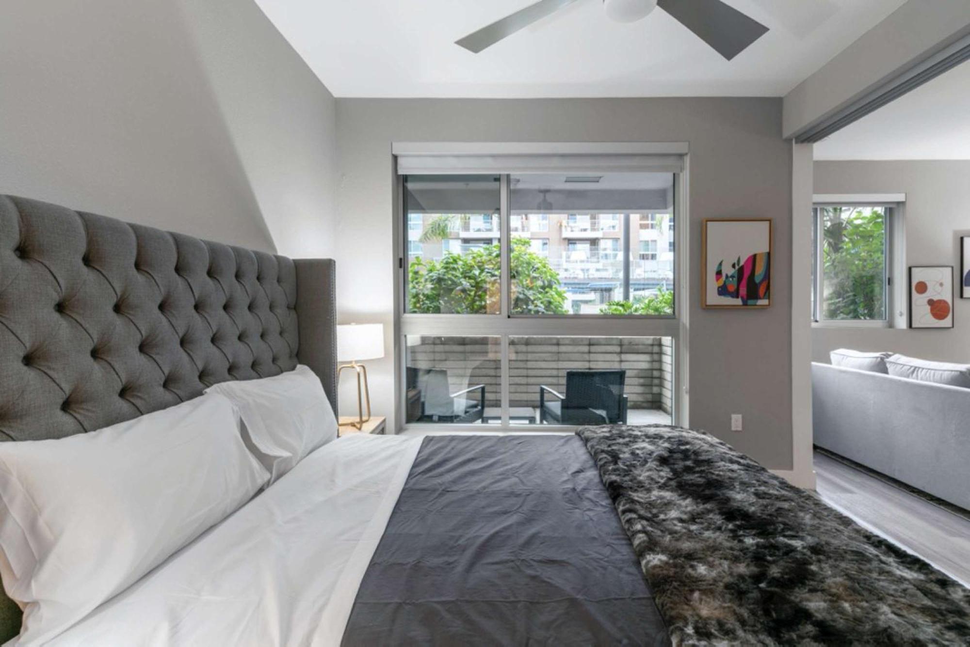 Modern Luxury Avl Apartment