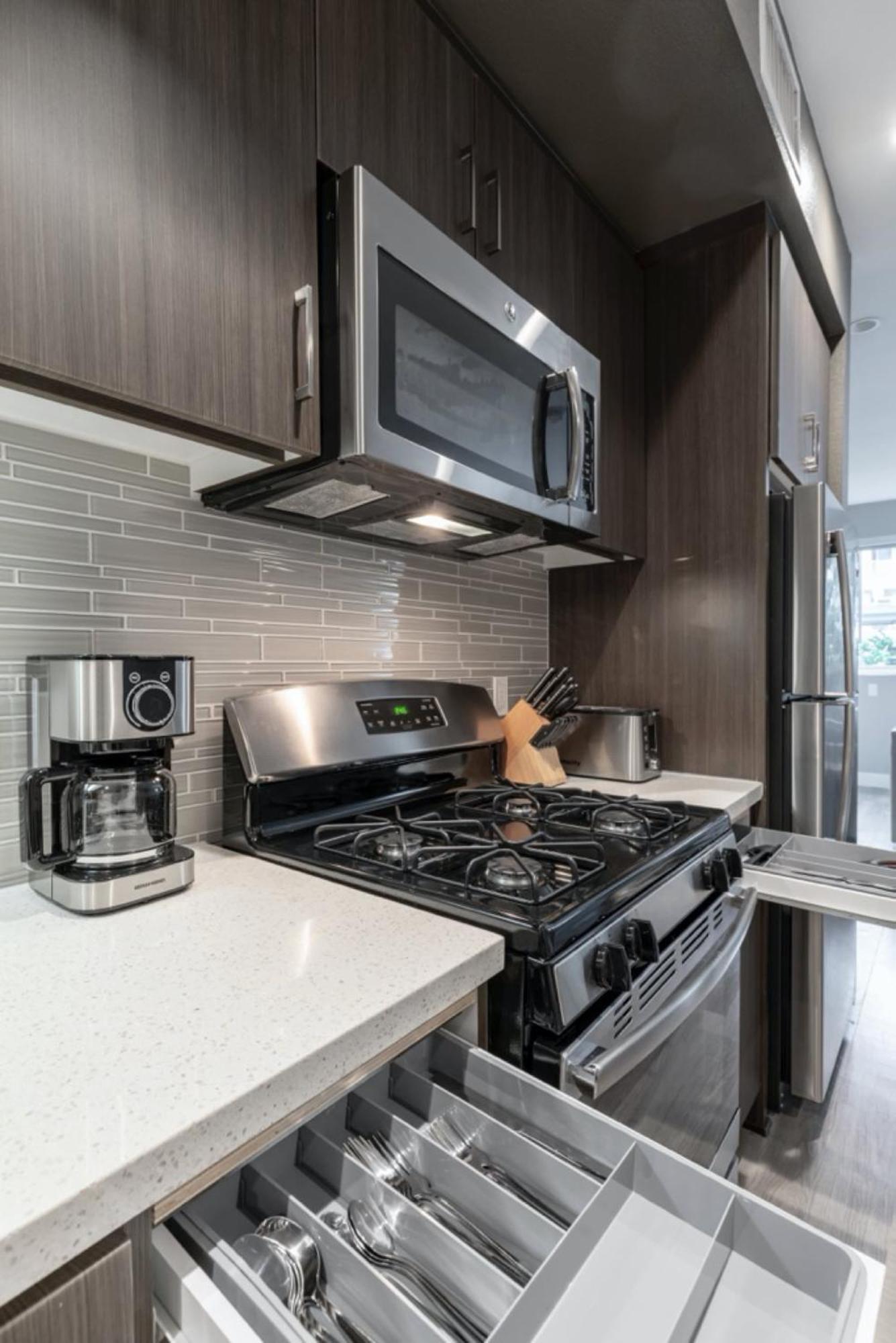 Modern Luxury Avl *