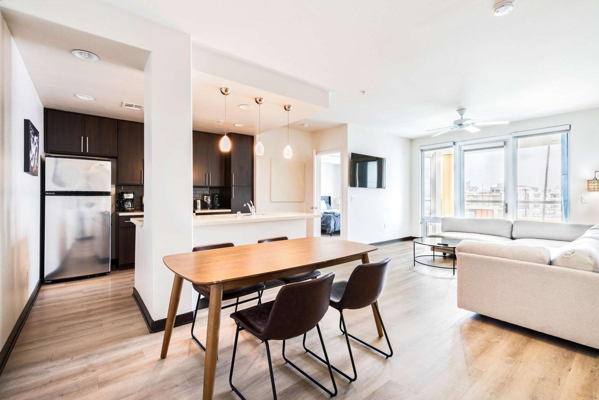 New 2br Weho Getaway D