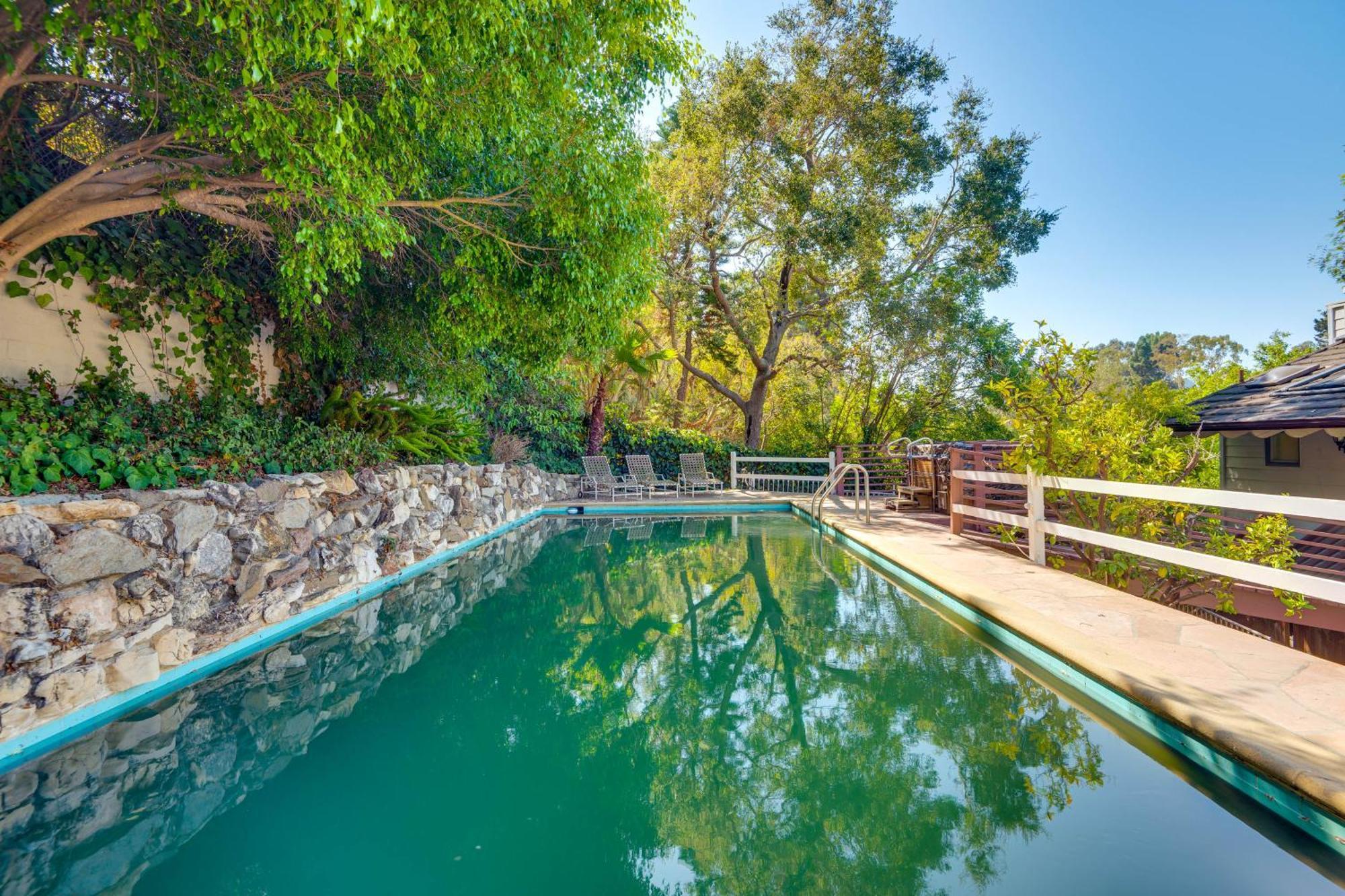 Less Than 1 Mi To Ucla Pet-friendly Couples Retreat! Apartment Los Angeles
