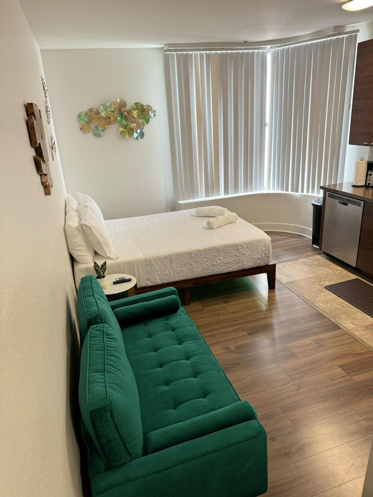 Apartment Exclusive In Mdr-venice With Pool, Gym & Hottub *