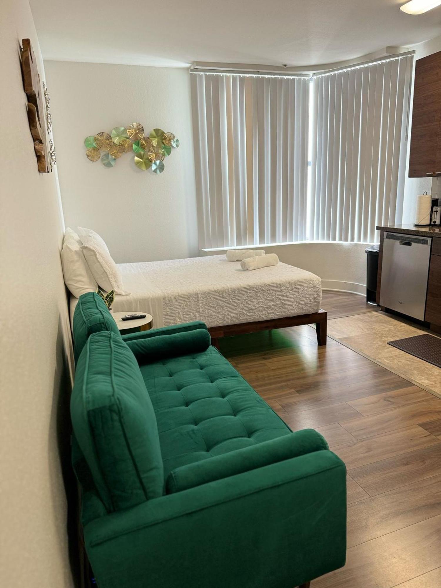 Apartment Exclusive In Mdr-venice With Pool, Gym & Hottub *