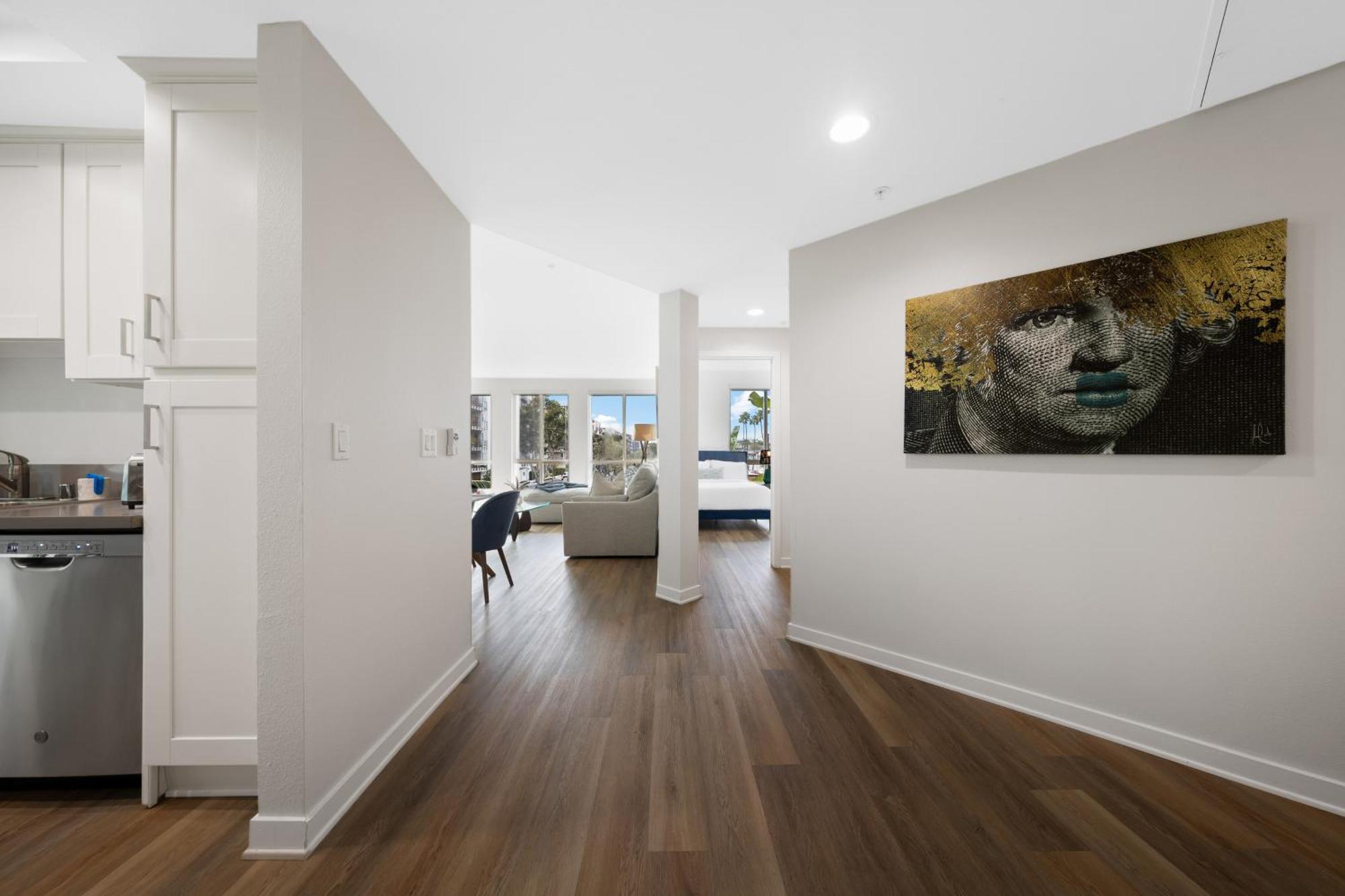 The Turquoise Lounge - Chic 2br View Pool, Sauna *