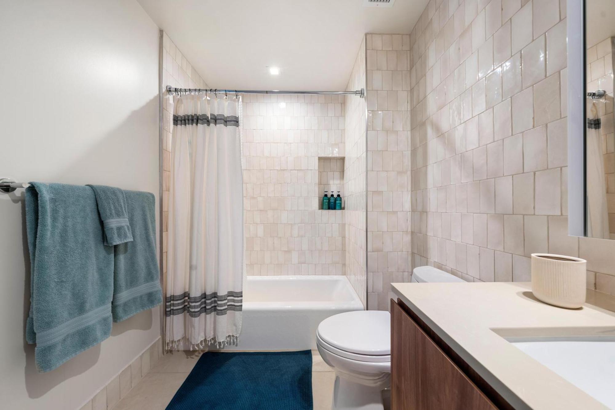 The Sapphire Nest - Spectacular Rooftop Amenities Ocean Views 2br Apartamento *