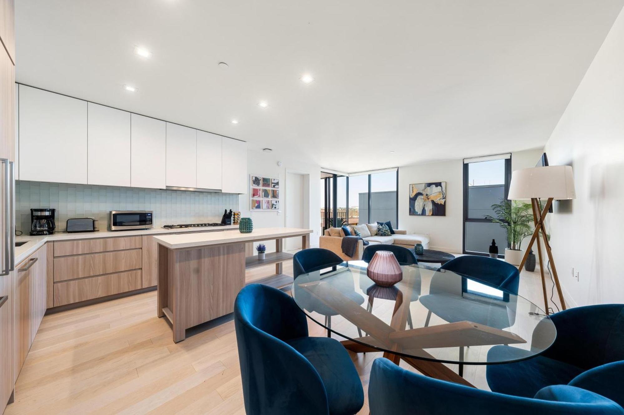 The Sapphire Nest - Spectacular Rooftop Amenities Ocean Views 2br Los Angeles