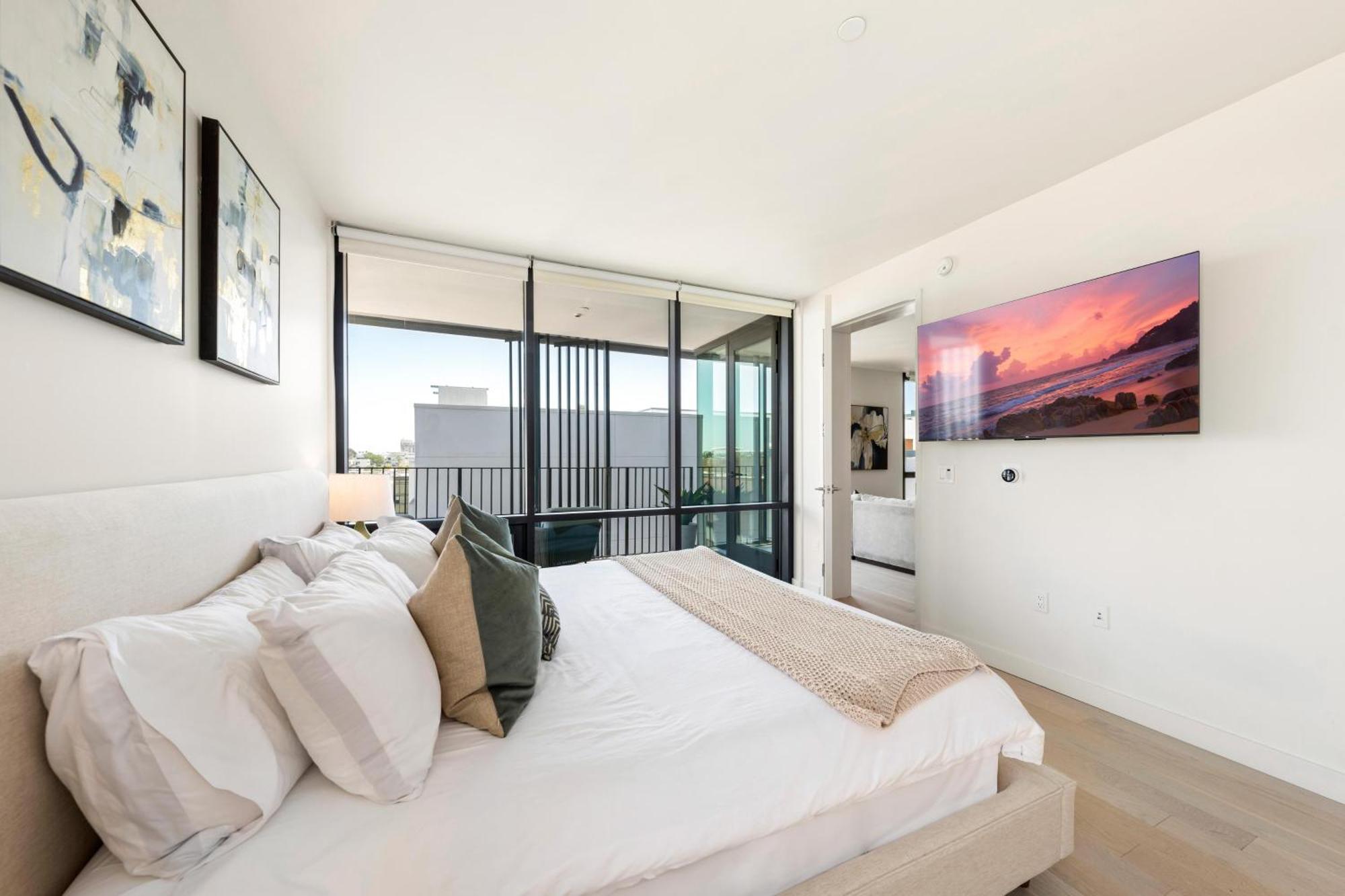 Apartamento The Sapphire Nest - Spectacular Rooftop Amenities Ocean Views 2br *