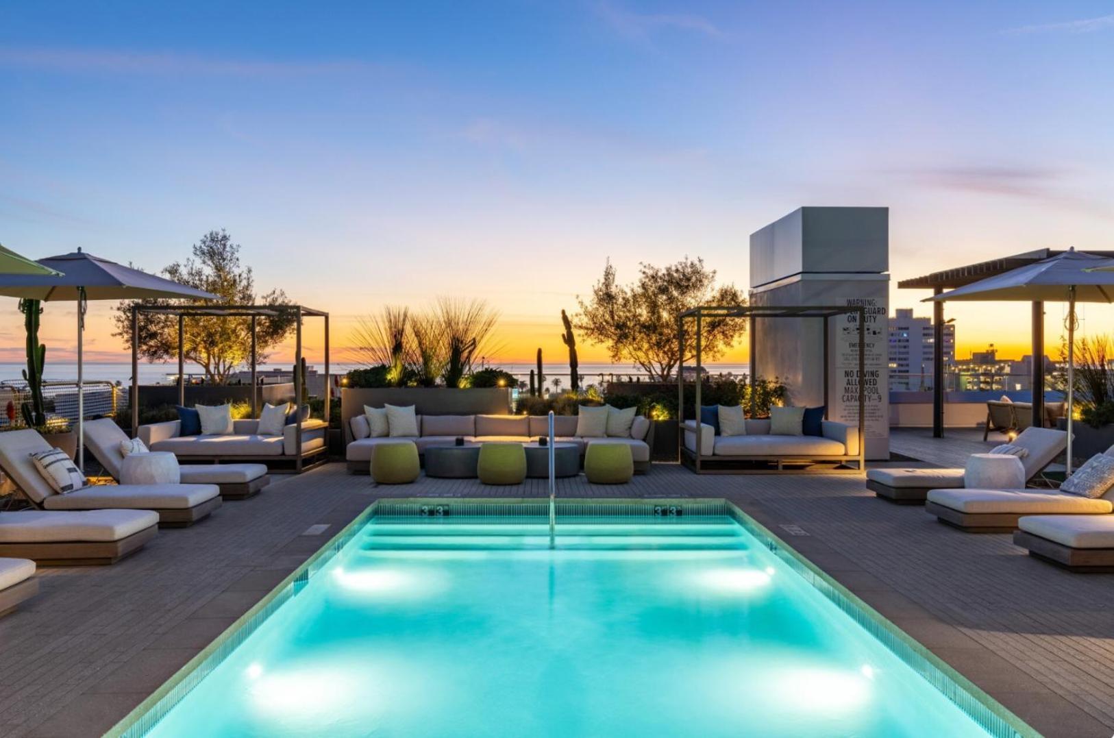 The Garnet - Full Ocean View 2br W Private Rooftop Apartment *