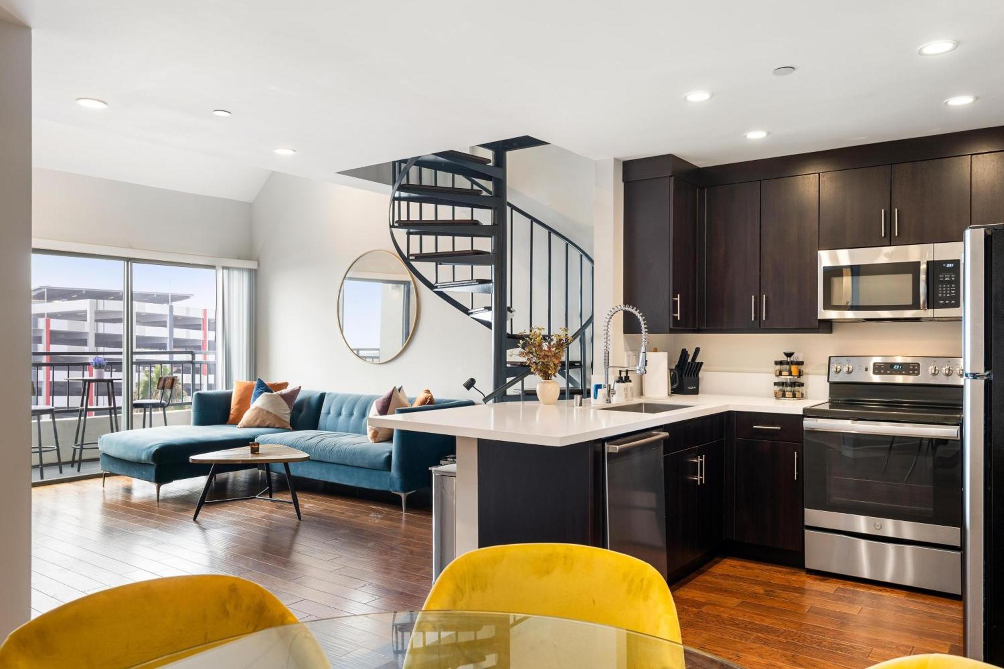 The Garnet - Full Ocean View 2br W Private Rooftop Apartment