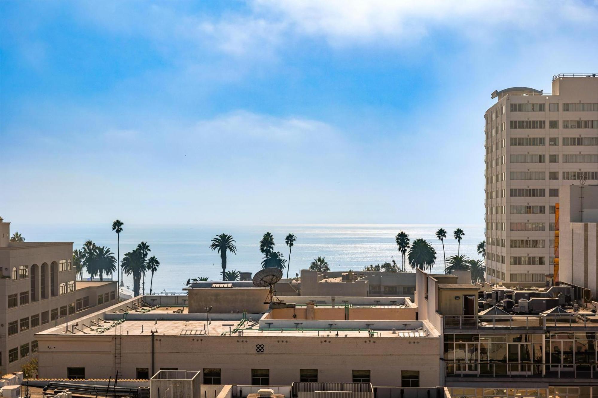 Apartment The Garnet - Full Ocean View 2br W Private Rooftop Los Angeles