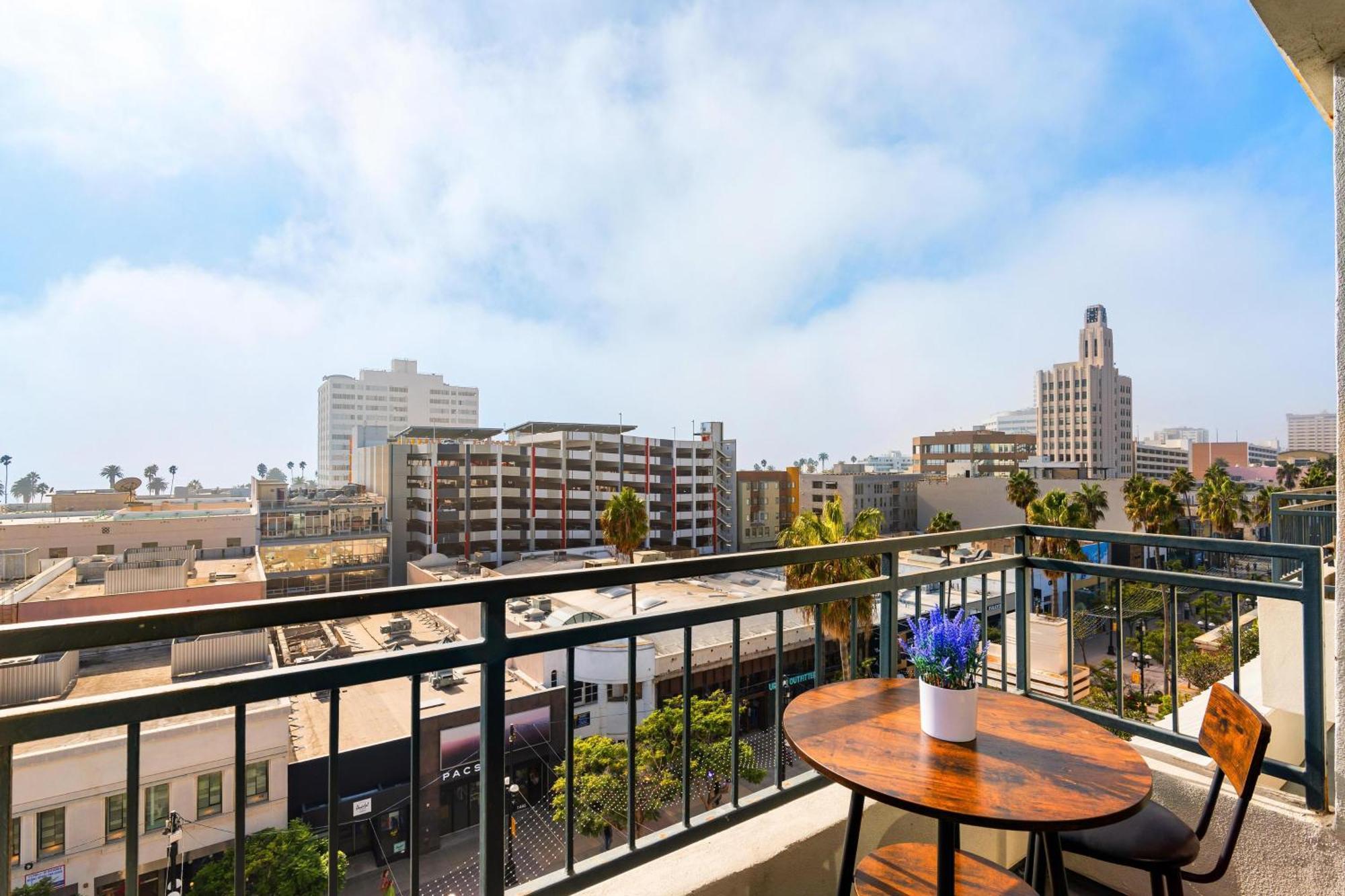 Apartment The Garnet - Full Ocean View 2br W Private Rooftop Los Angeles