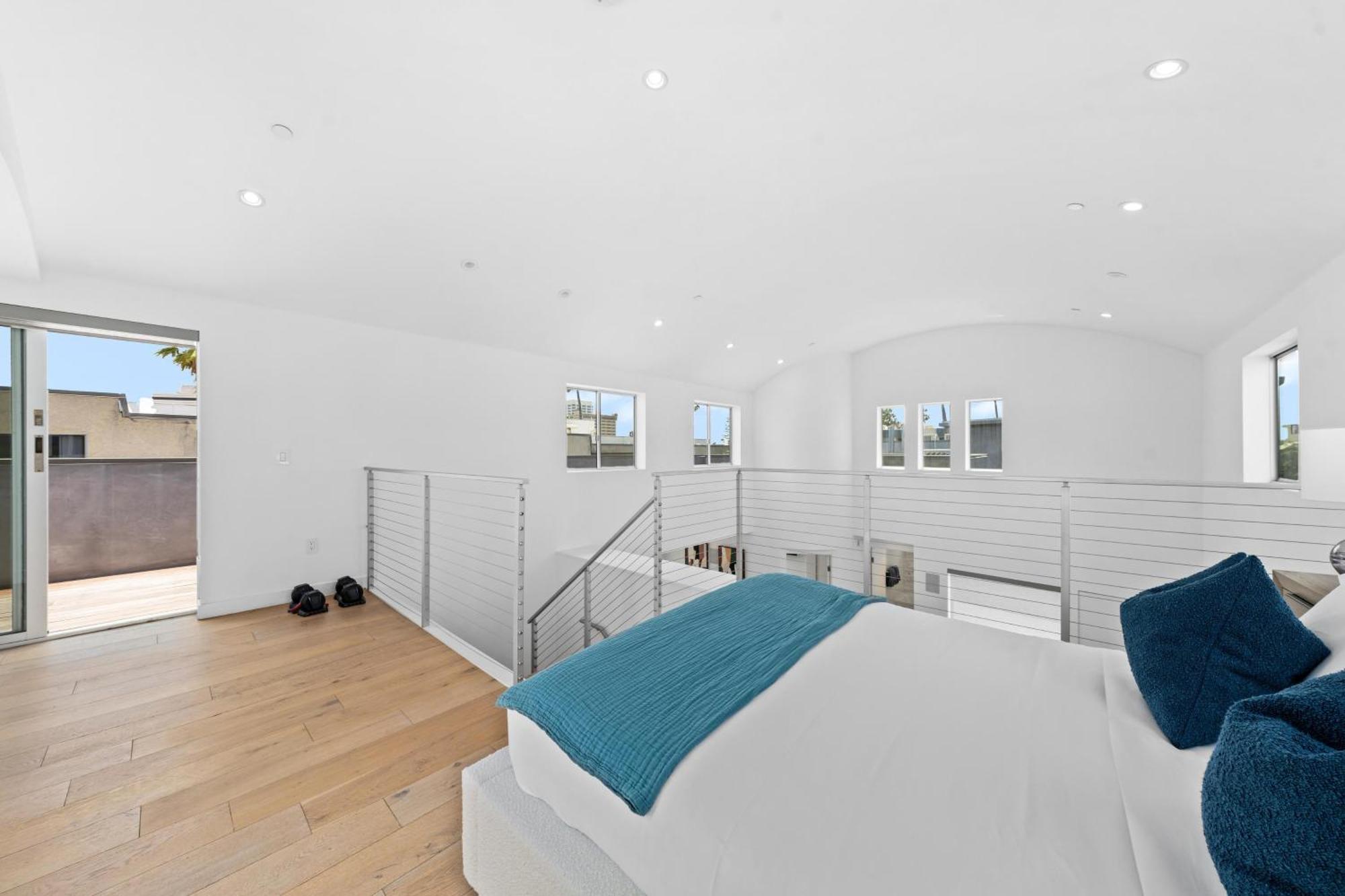 Apartment The Diamond Dune - Upscale 3 Level 4br Terrace Santa Monica *