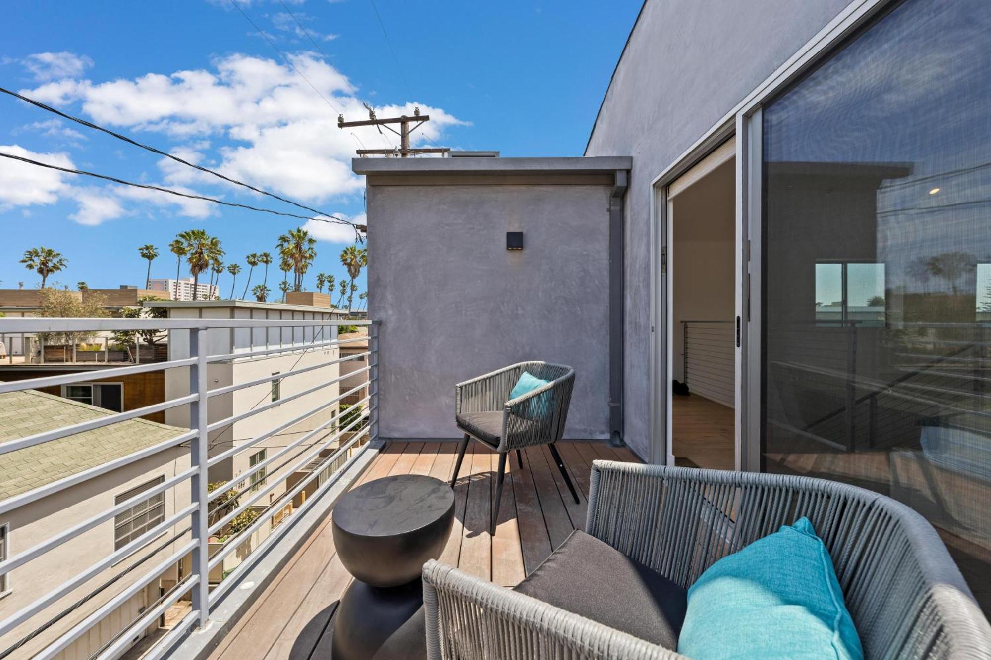 The Diamond Dune - Upscale 3 Level 4br Terrace Santa Monica Apartment Los Angeles
