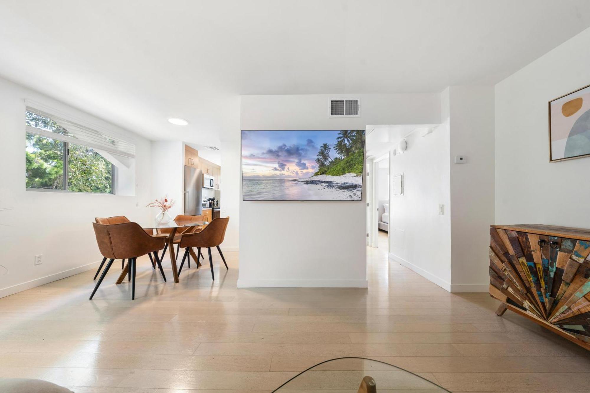 Unaluma 2br Retreat Santa Monica Prime Location
