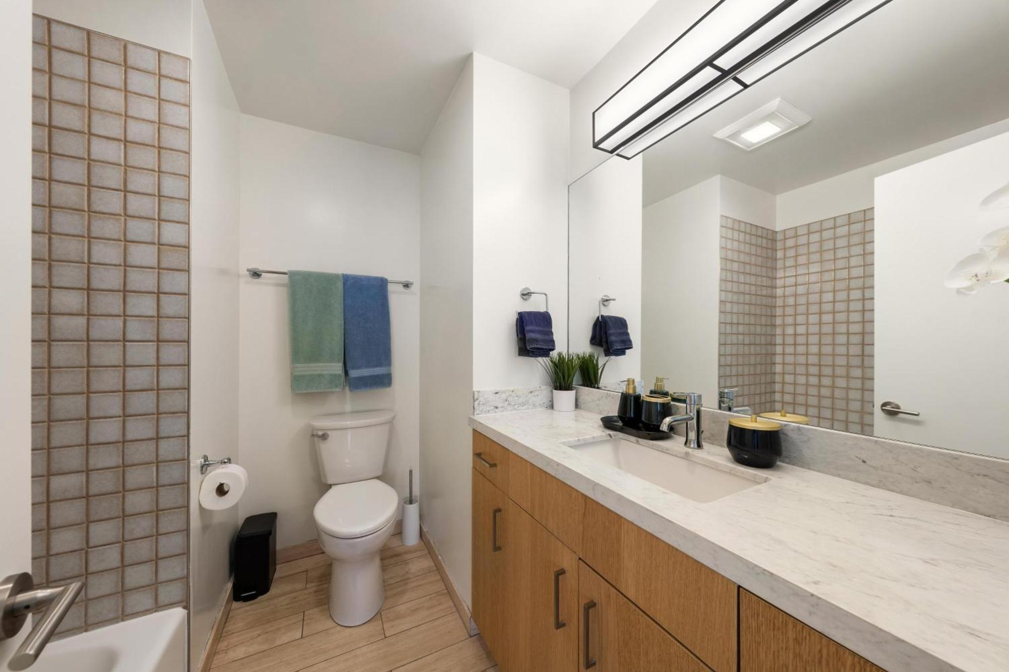 Unaluma 2br Retreat Santa Monica Prime Location