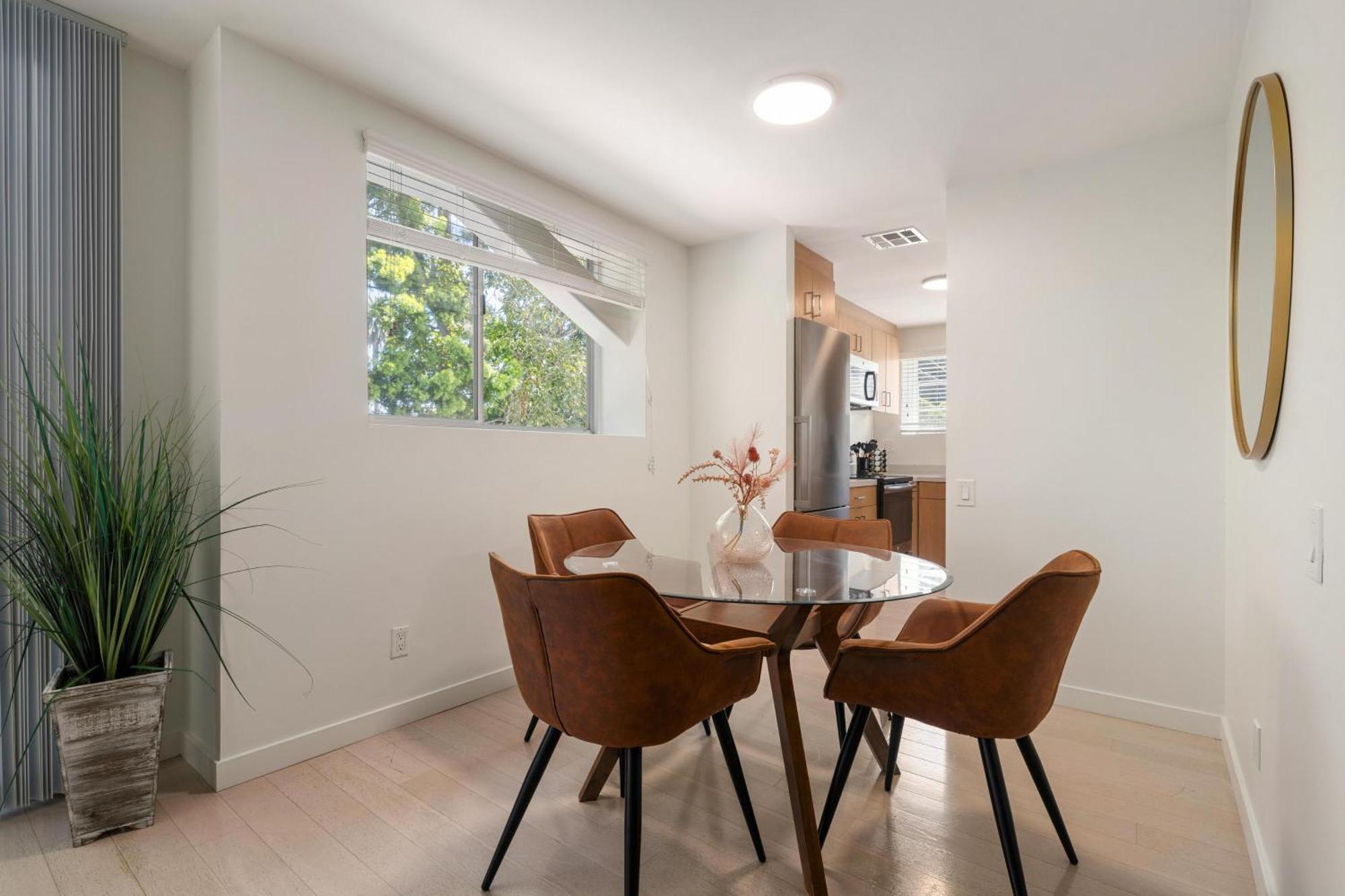 Unaluma 2br Retreat Santa Monica Prime Location Apartment Los Angeles