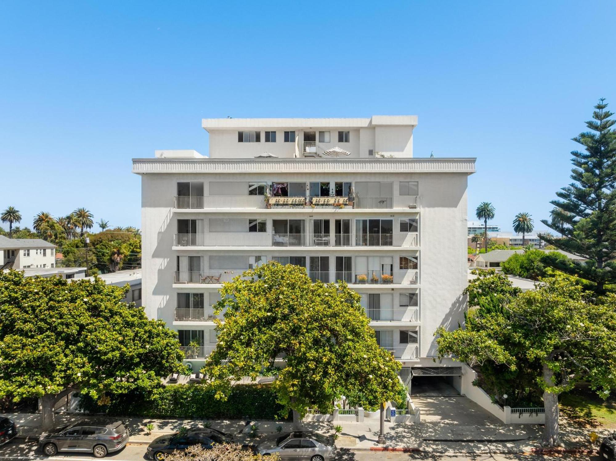 Unaluma 2br Retreat Santa Monica Prime Location