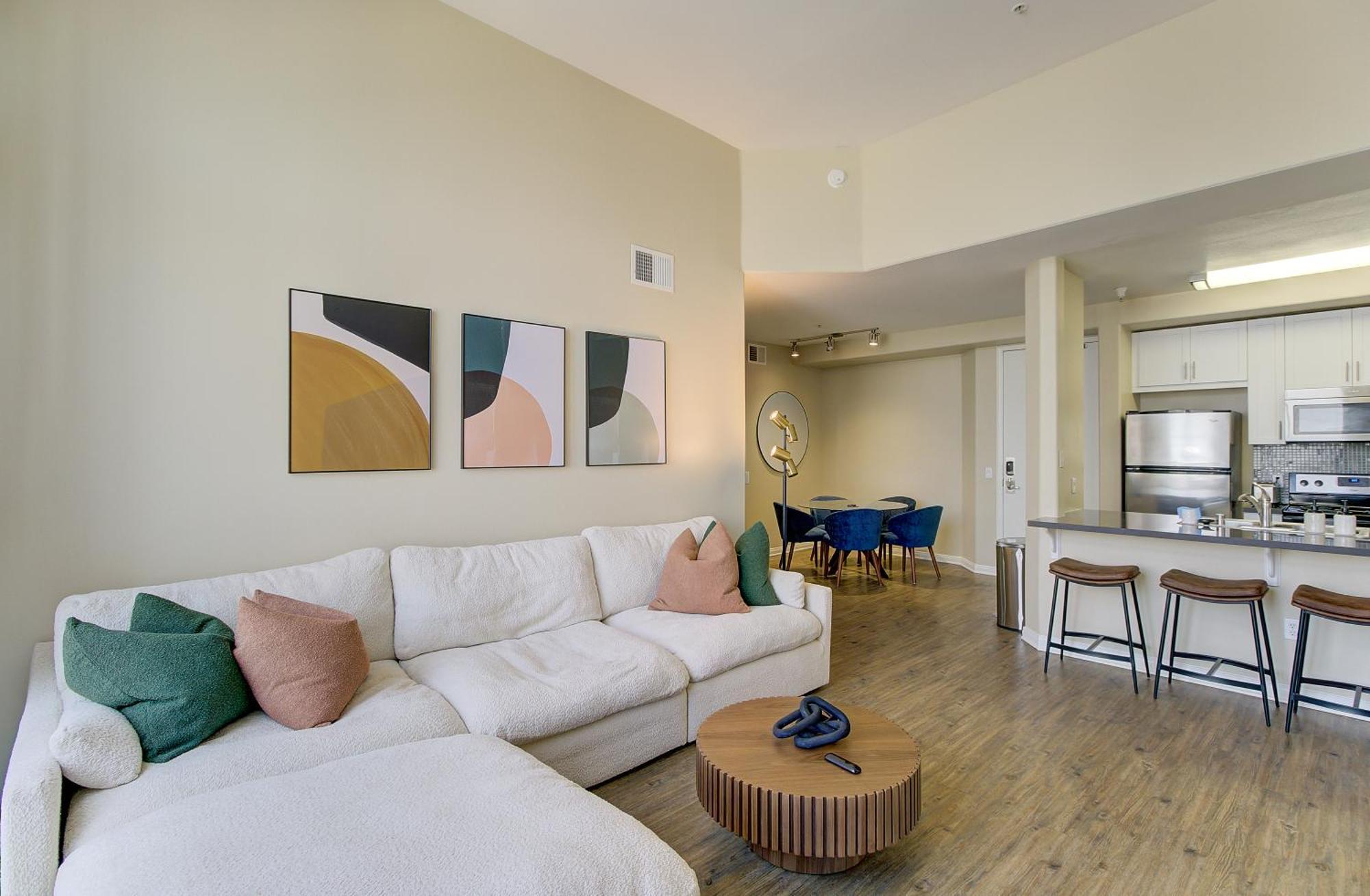 Apartment Zircon Zen - Quiet Retreat 2br Pool, Jacuzzi Marina *