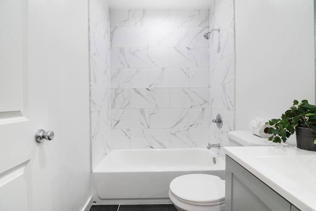 2br Bonus And Pool Access Near Universal Apartment *