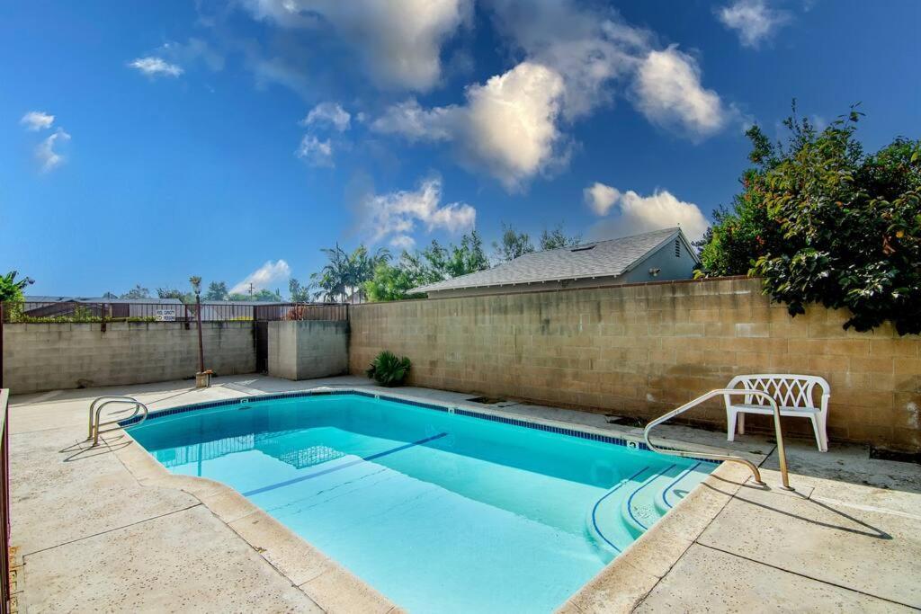 2br Bonus And Pool Access Near Universal Apartment Los Angeles
