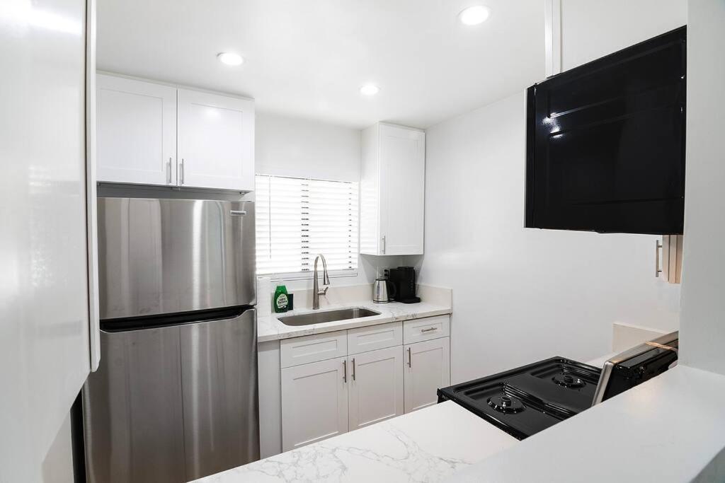 Apartment 2br Bonus And Pool Access Near Universal