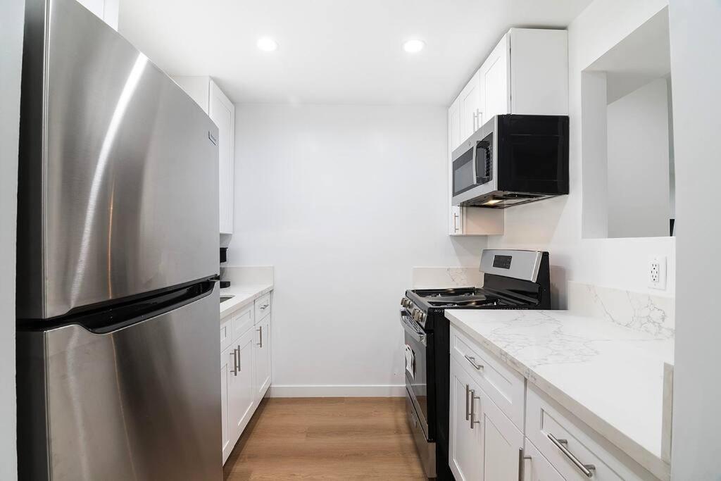 2br Bonus And Pool Access Near Universal Los Angeles
