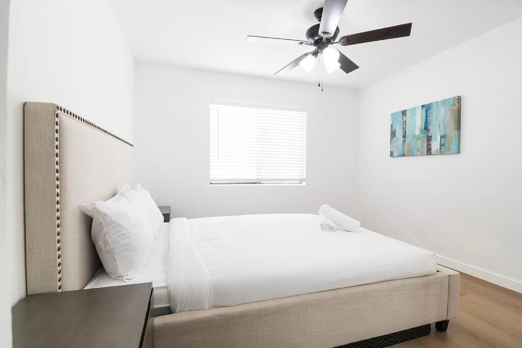 2br Bonus And Pool Access Near Universal Apartment