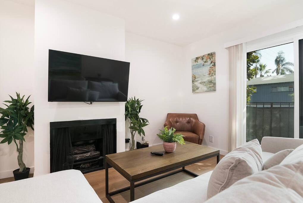Apartment 2br Bonus And Pool Access Near Universal *