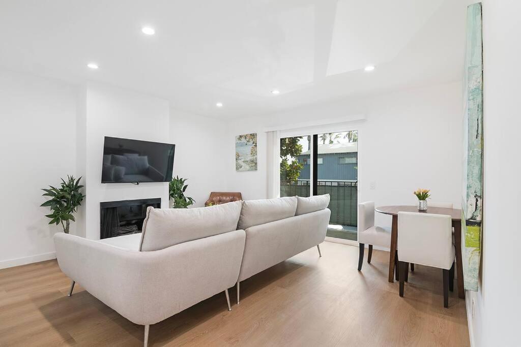 2br Bonus And Pool Access Near Universal * Los Angeles