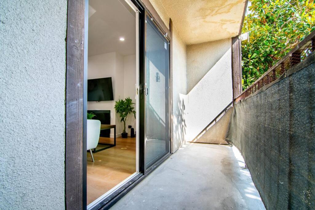 2br Bonus And Pool Access Near Universal Apartment