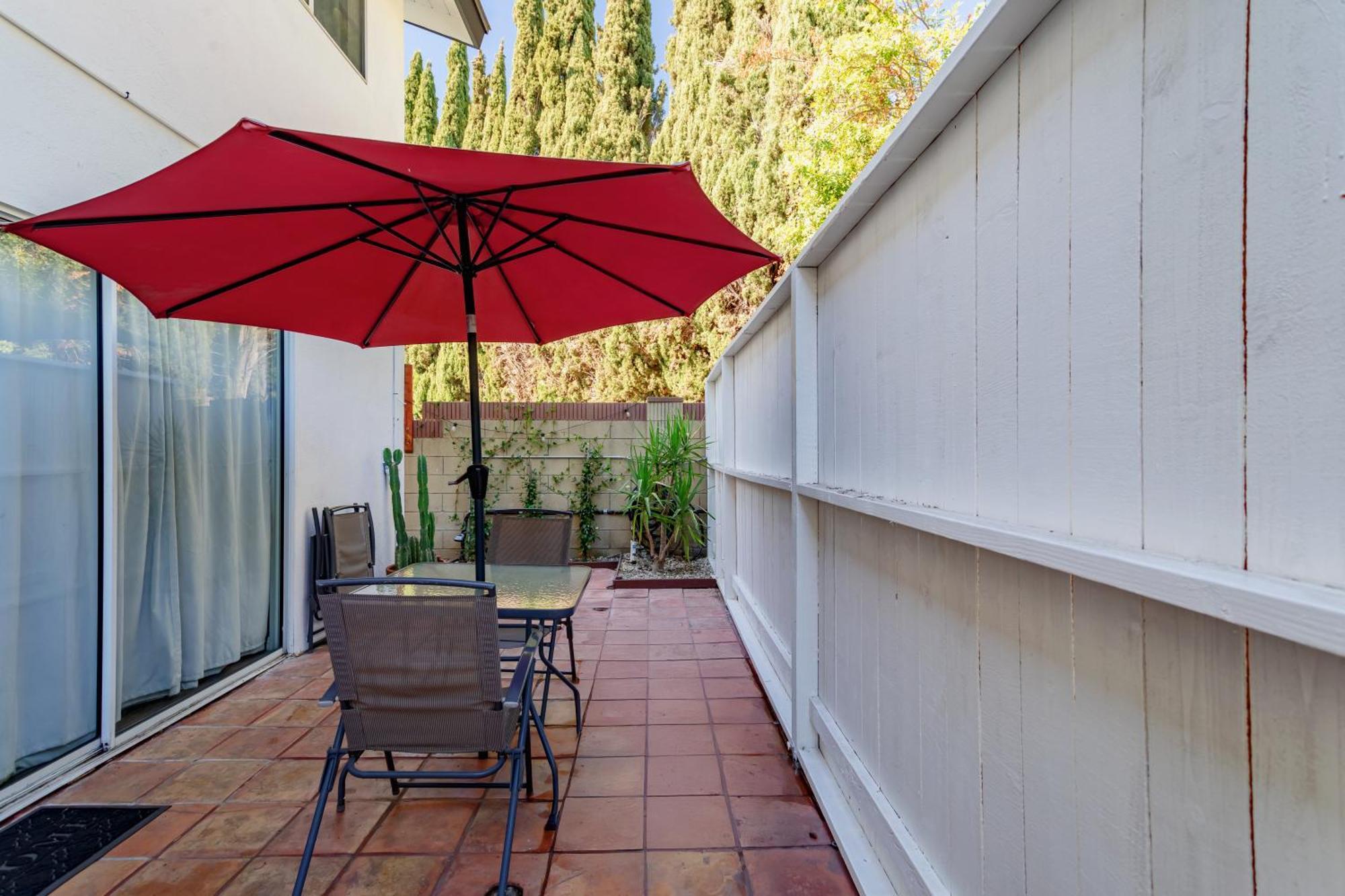 Spacious Guest With Private Entry Los Angeles