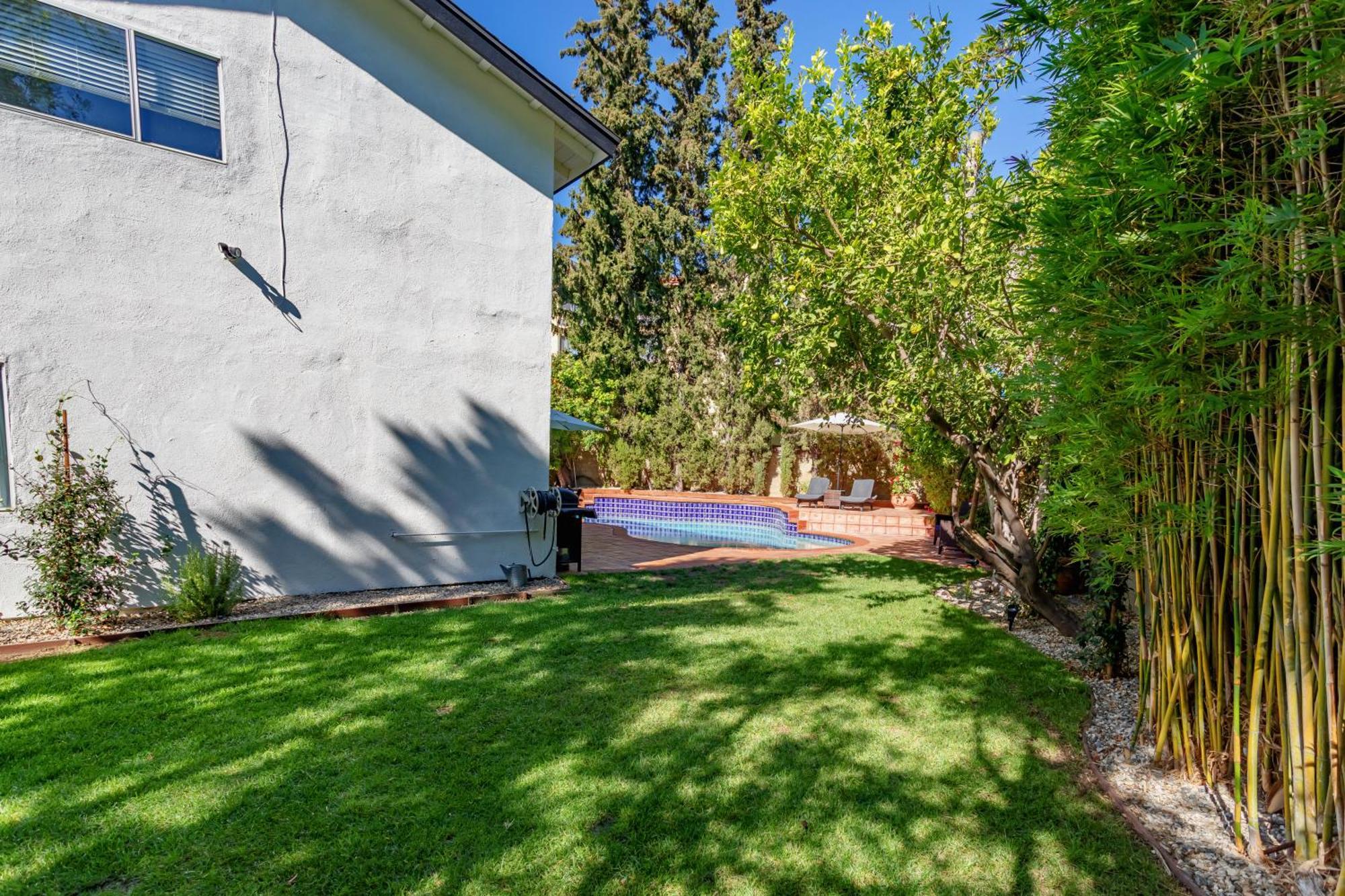 Tranquil Getaway Retreat Sleeps 8 Guest *