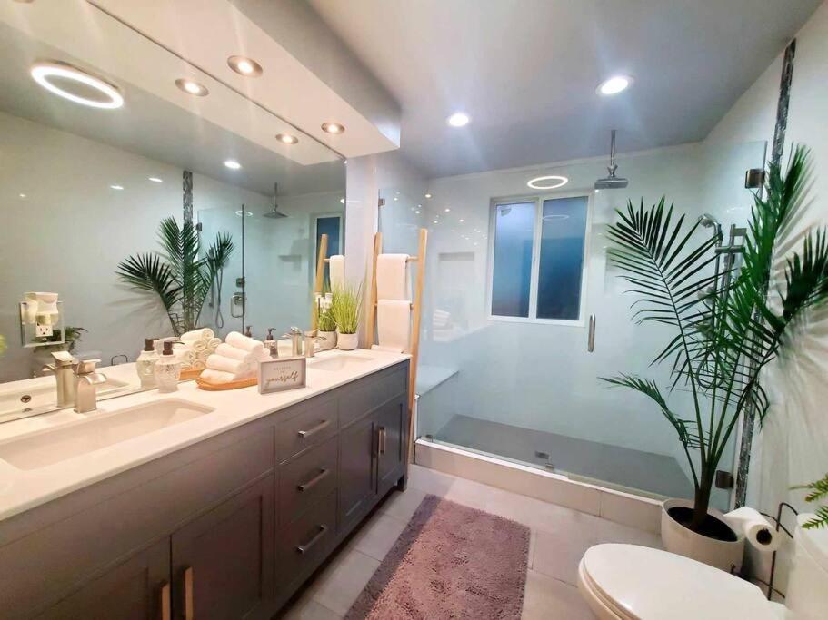 Stylish Ranch With Gorgeous Swimming Pool & Piano Los Angeles