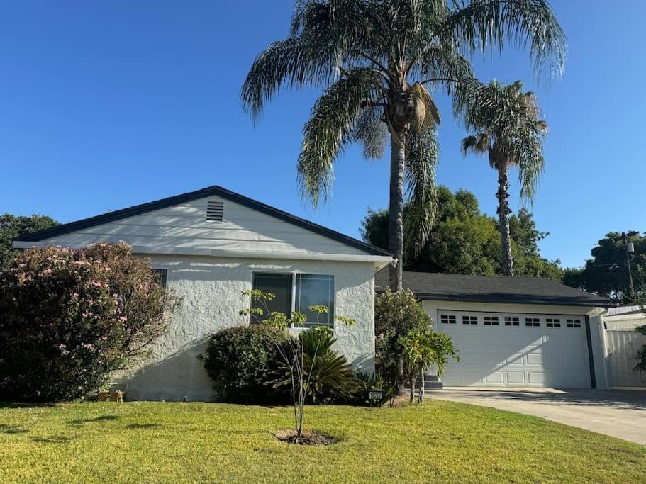 Angeles Serenity, A Reseda Family *