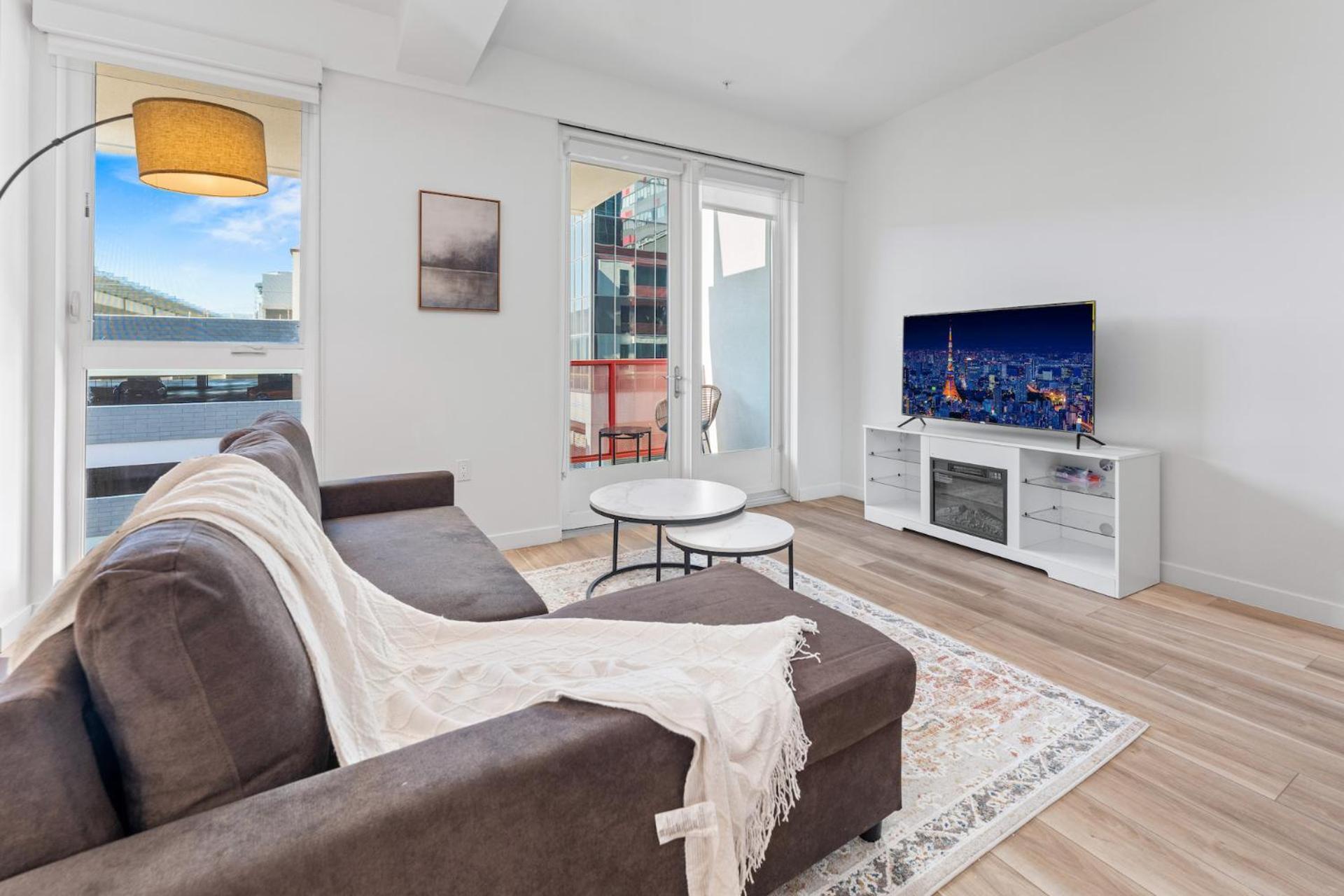 Stylish La Prime Location In Wilshire Blvd Apartment *