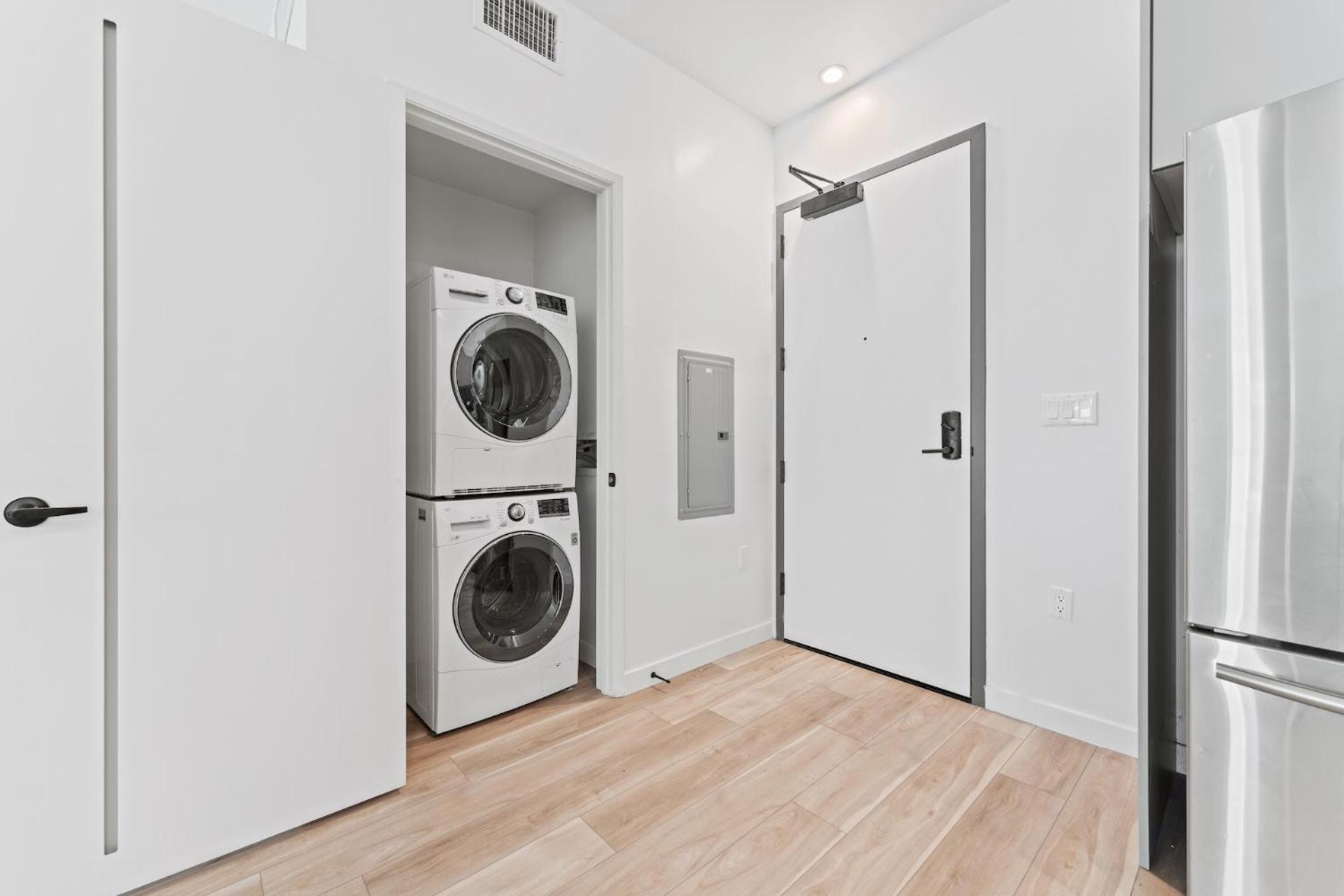 Apartment Stylish La Prime Location In Wilshire Blvd