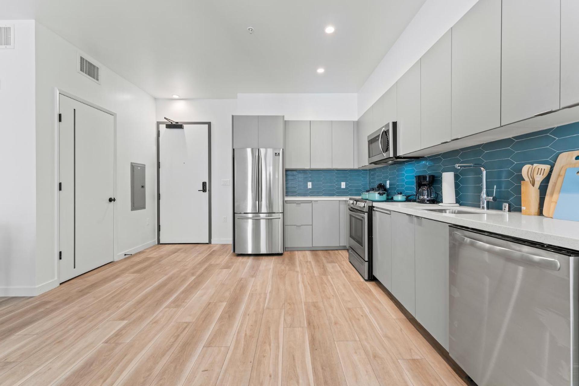 Stylish La Prime Location In Wilshire Blvd * Los Angeles