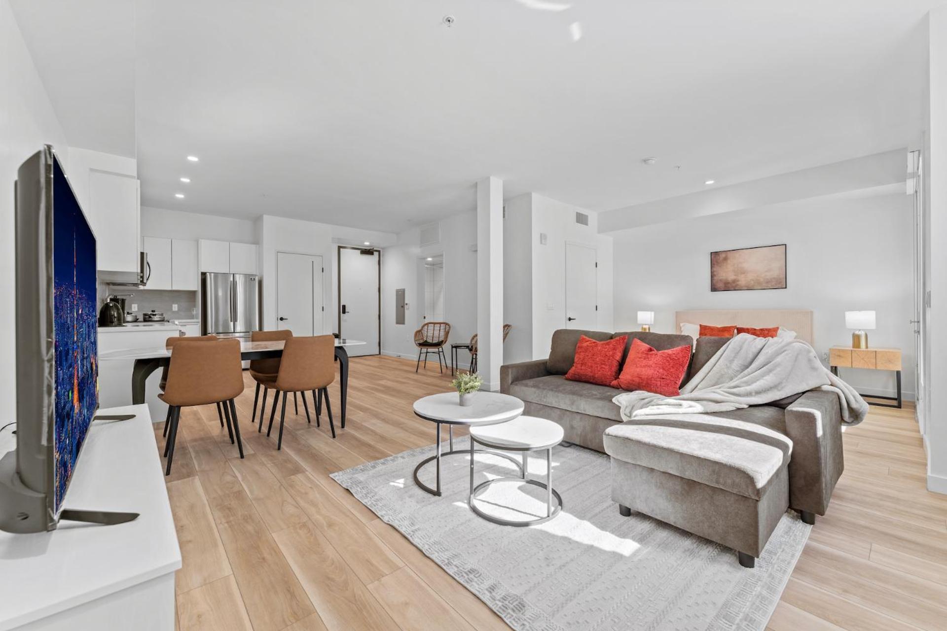Stylish La Prime Location In Wilshire Blvd * Los Angeles