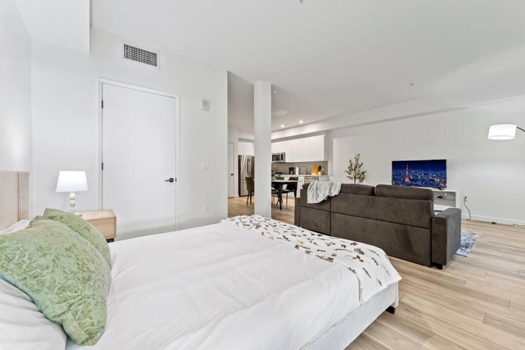 Stylish La Prime Location In Wilshire Blvd Apartment *