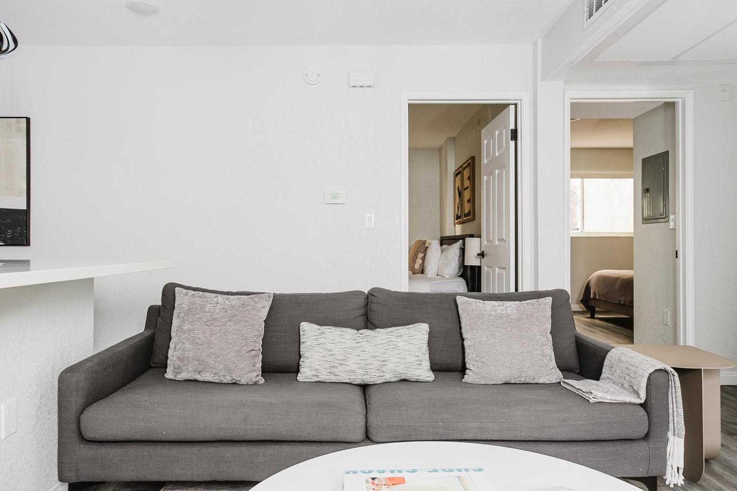 Blueground Westwood 2bd Fully Furnished Lax-1279 Apartment