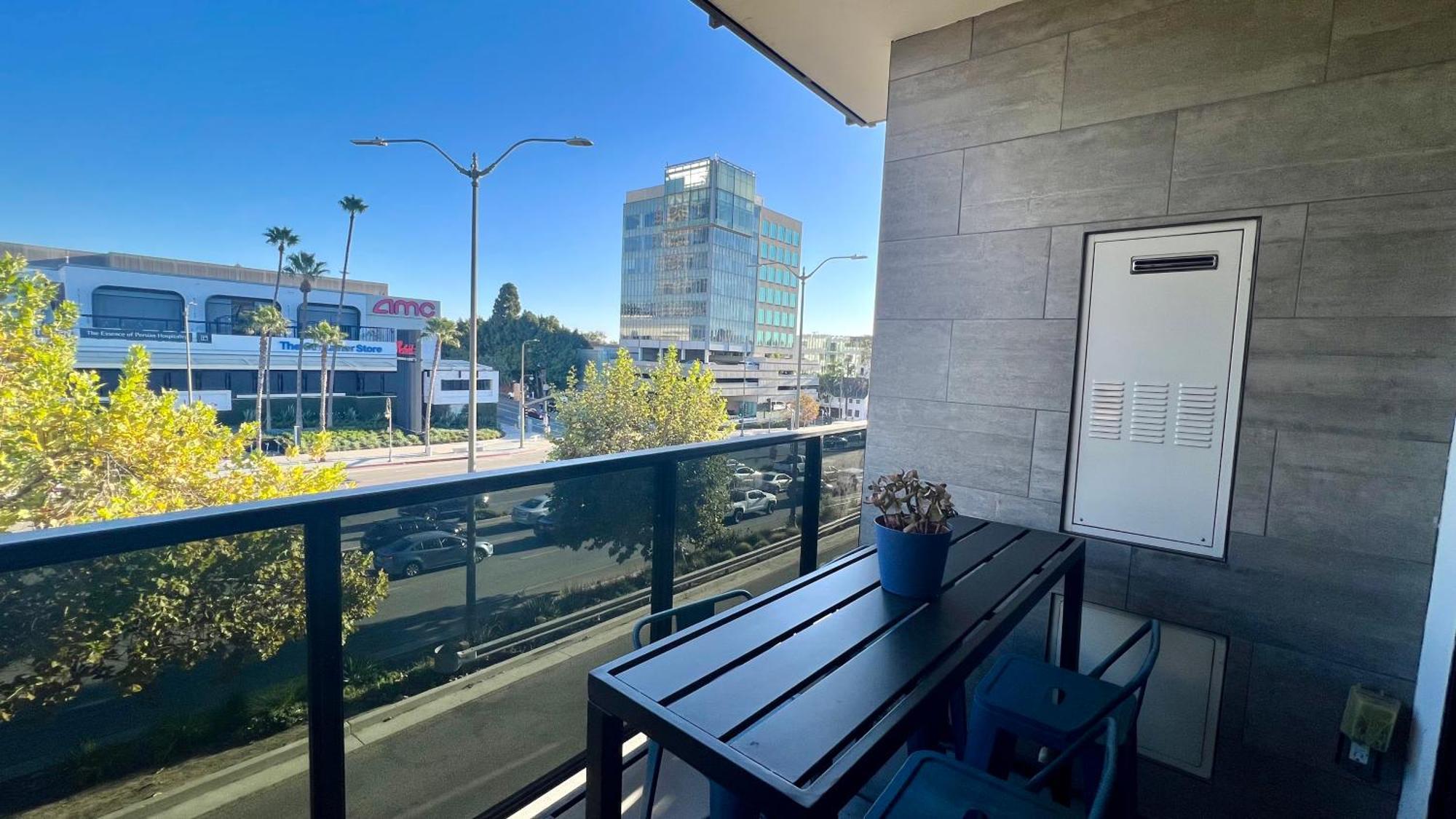The Century Cozy 3 Bedroom With Free Parking! 303 * Los Angeles