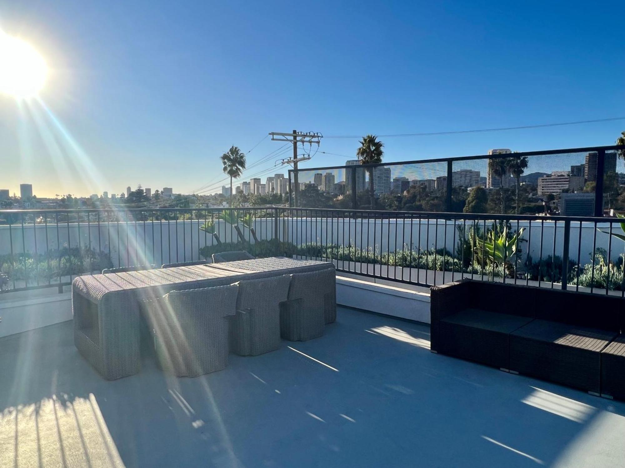 The Century Cozy 3 Bedroom With Free Parking! 303 Apartment Los Angeles