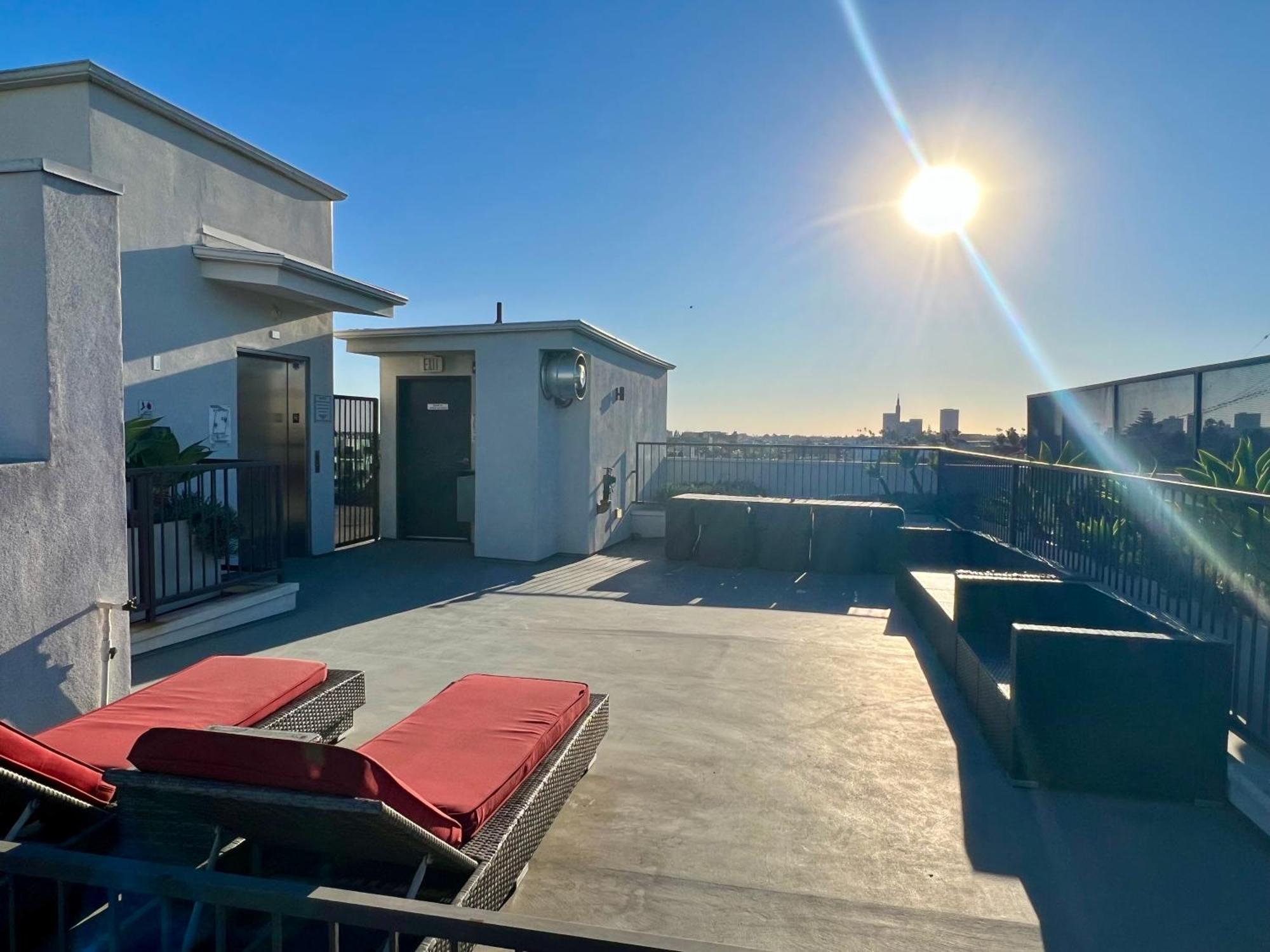The Century Cozy 3 Bedroom With Free Parking! 303 Los Angeles