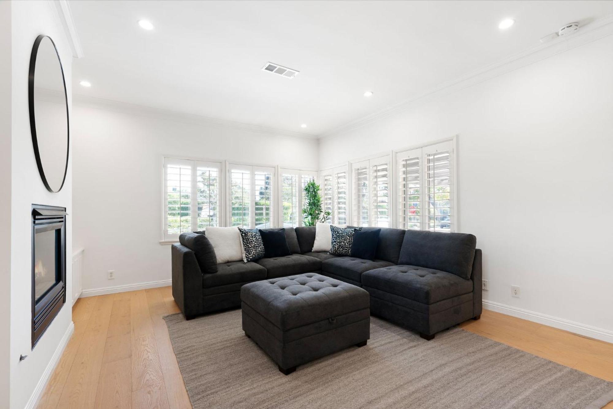 Holiday home New Listing Sound Stage By Colby And Conrad