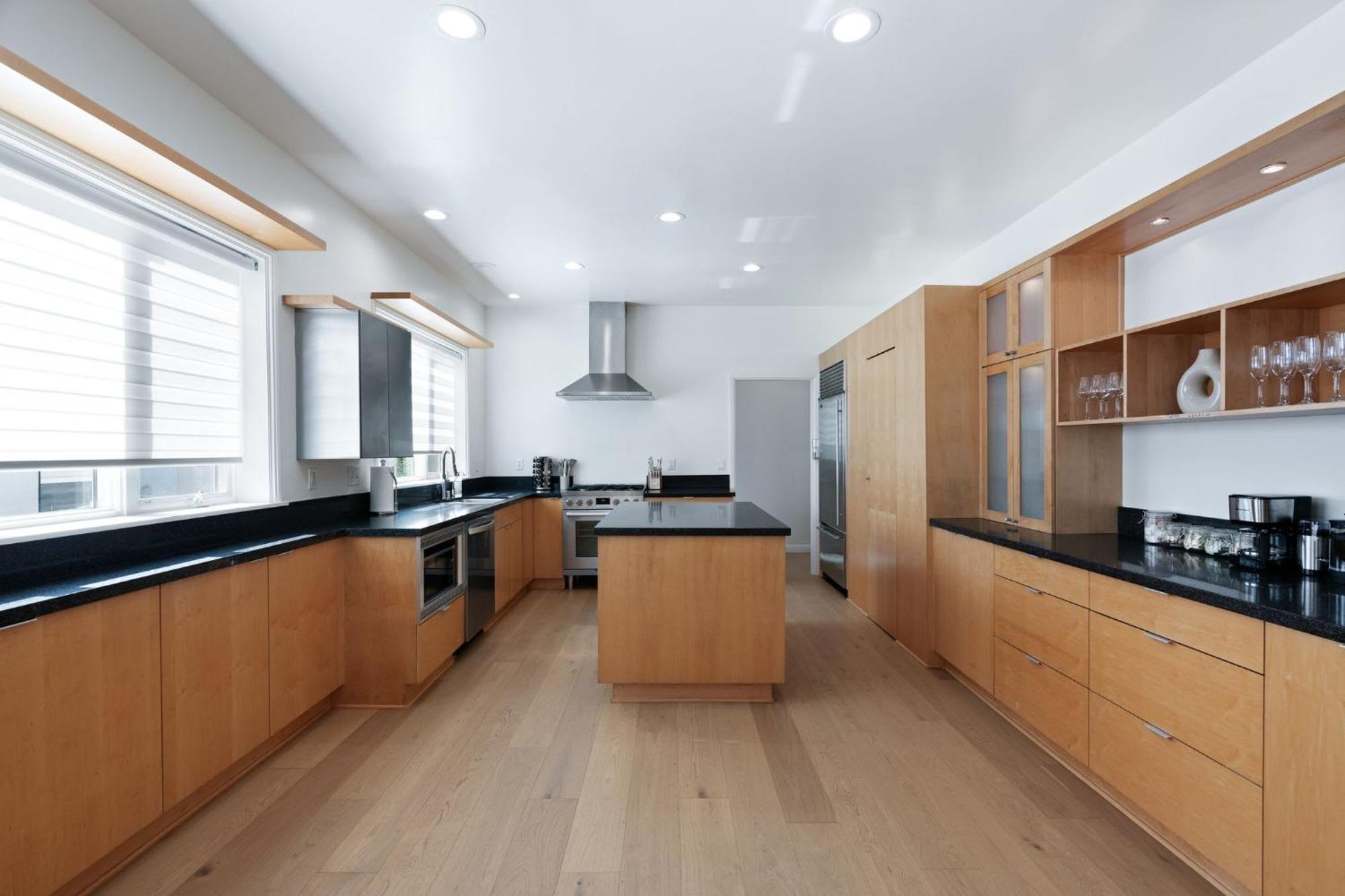 Holiday home New Listing Sound Stage By Colby And Conrad Los Angeles